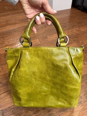 Vintage Hobo International Leather Handbag in Chartreuse / Olive Green